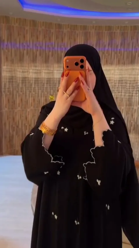 Embroidery cutwork abaya — 4