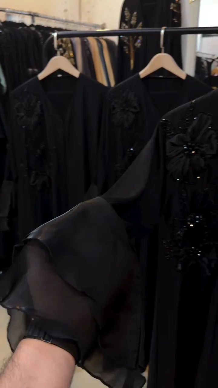 Tissuework style abaya — 2