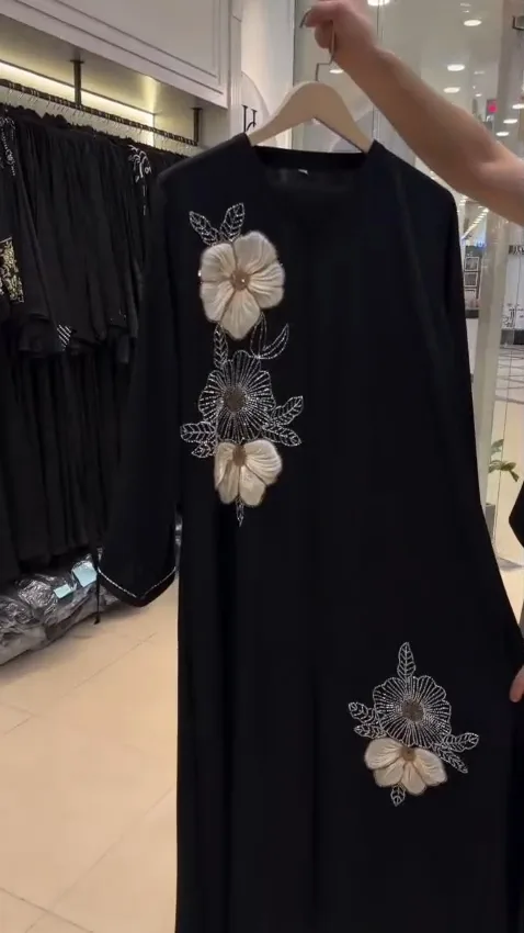 Tissue handwork abaya — 3